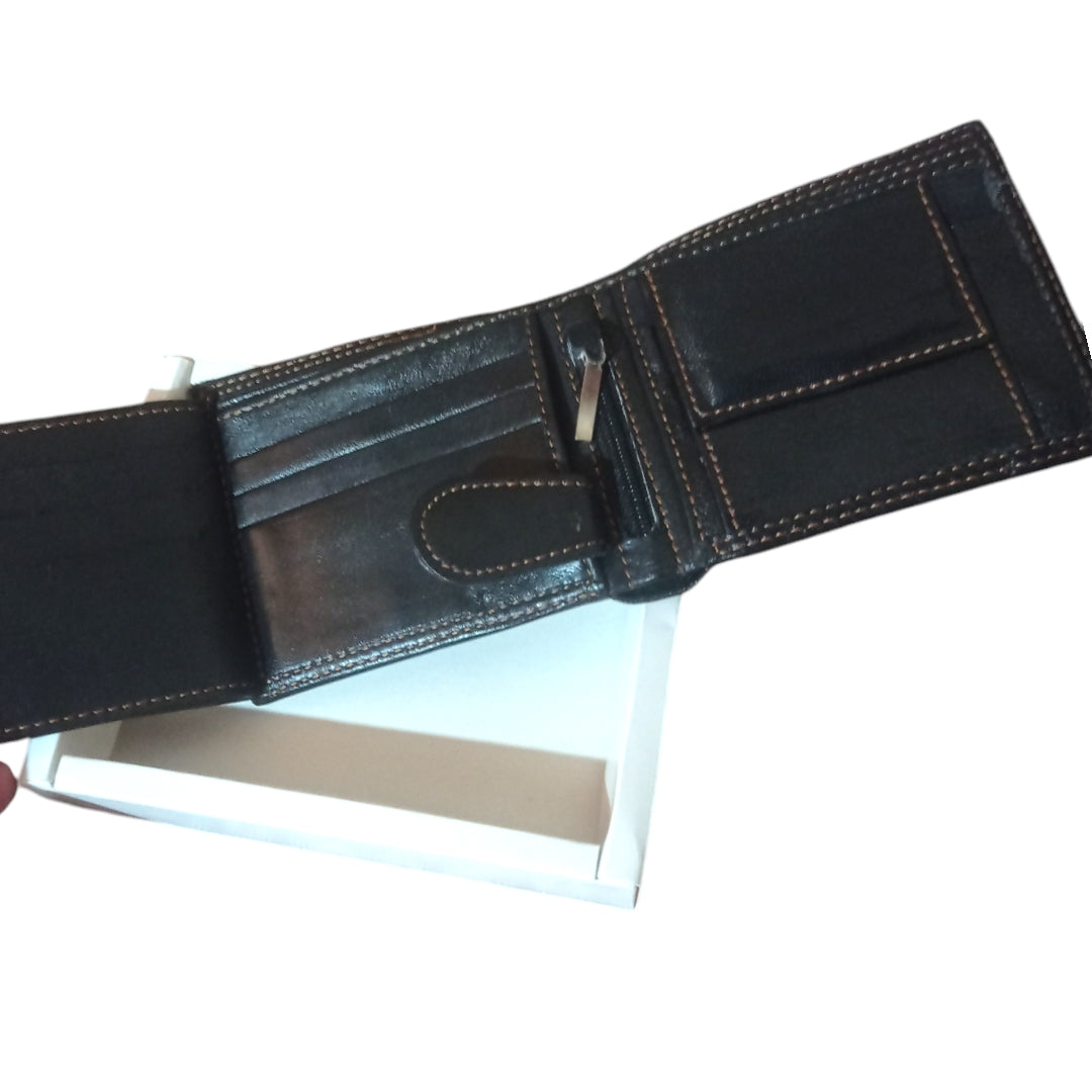 Premium Black Leather Wallet – Classic Stitch Design